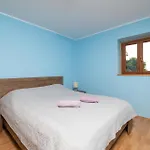 2 Bedroom Gorgeous In Шишан