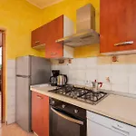 2 Bedroom Gorgeous In Апартаменты *