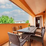 2 Bedroom Gorgeous In Apartamento Šišan