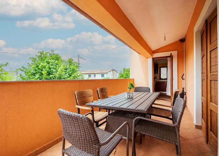 Beautiful In With Wifi Apartment Šišan
